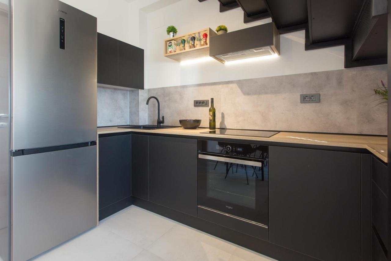 Beach Apartment Renco Sumpetar Luaran gambar