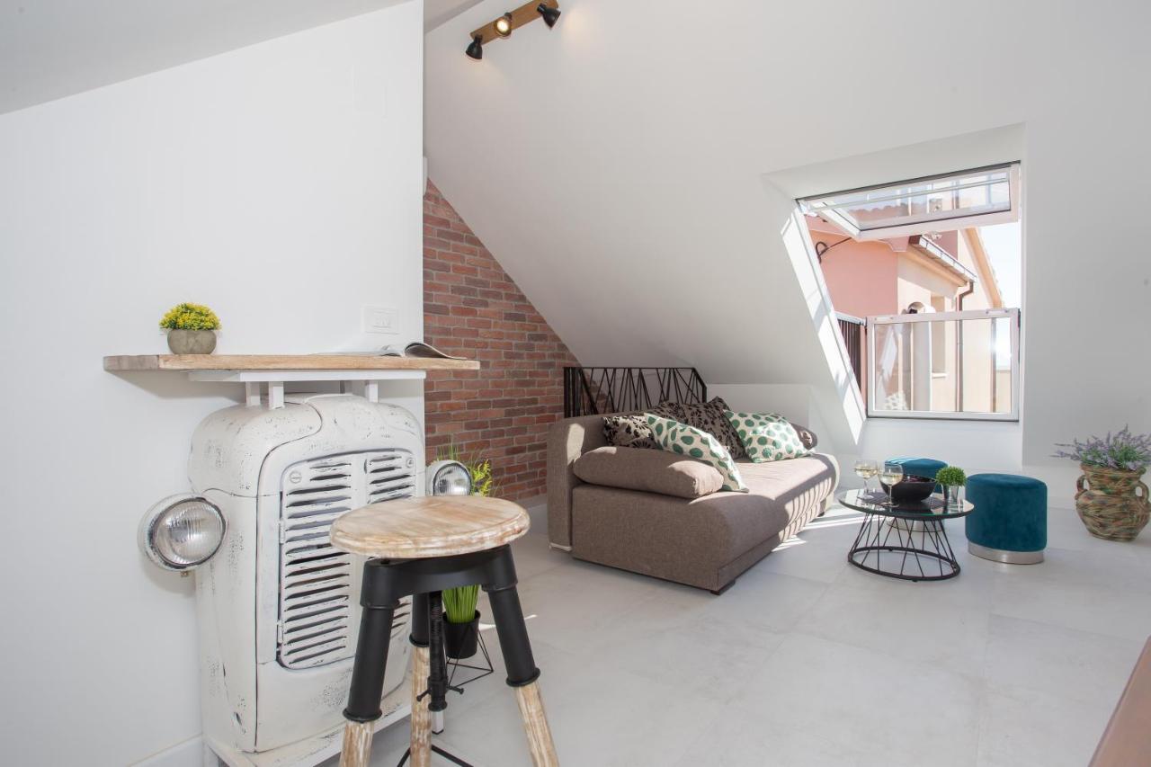 Beach Apartment Renco Sumpetar Luaran gambar