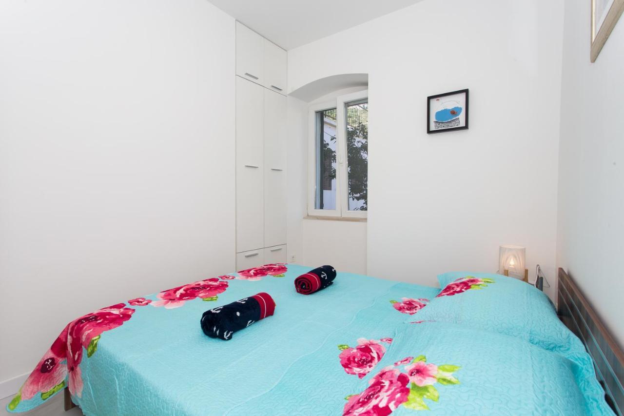 Beach Apartment Renco Sumpetar Luaran gambar